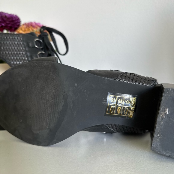 Senso black leather low heel lace up sandals - size 40 / US 9 - Picture 8 of 8